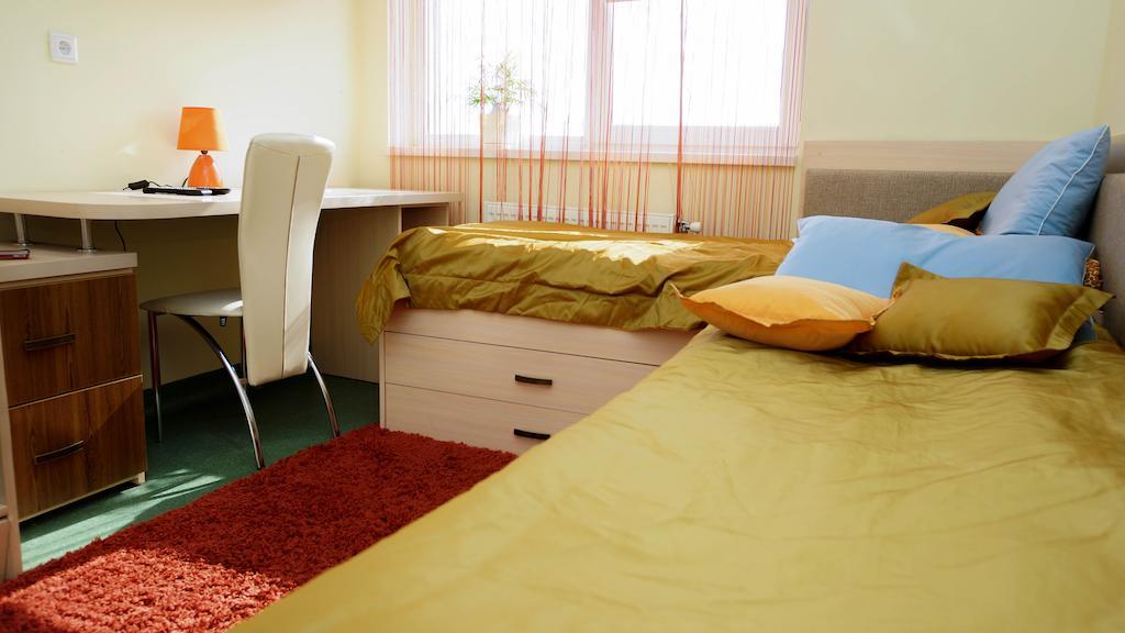 City Hostel Panorama Uzhhorod Ruang foto