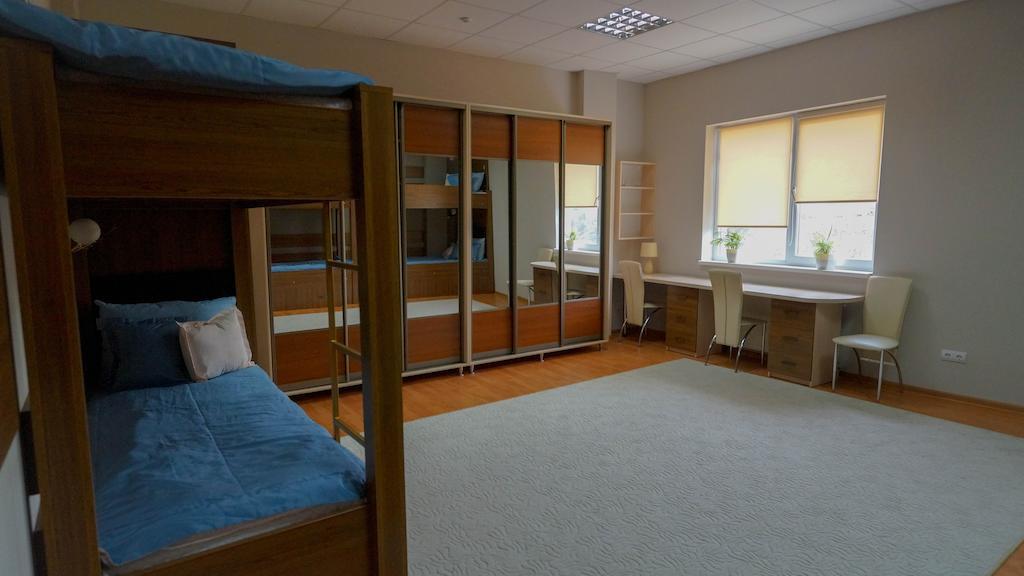 City Hostel Panorama Uzhhorod Ruang foto