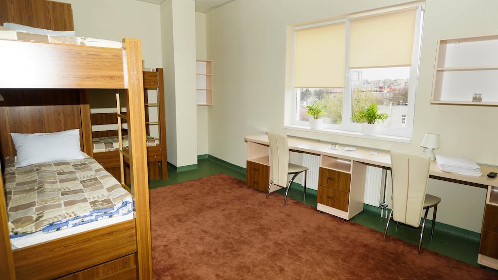 City Hostel Panorama Uzhhorod Ruang foto